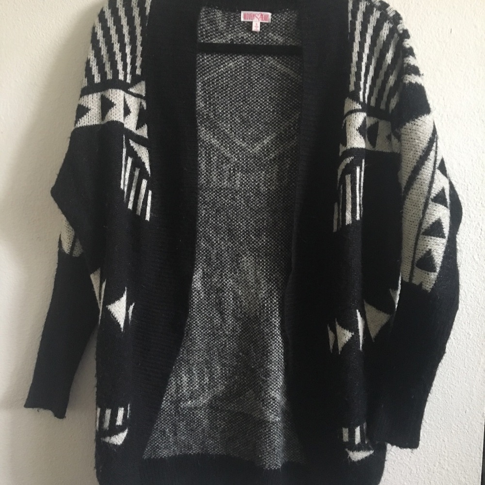 Lose fitting sweater